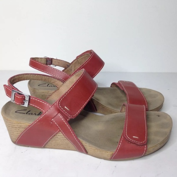 clarks adjustable sandals